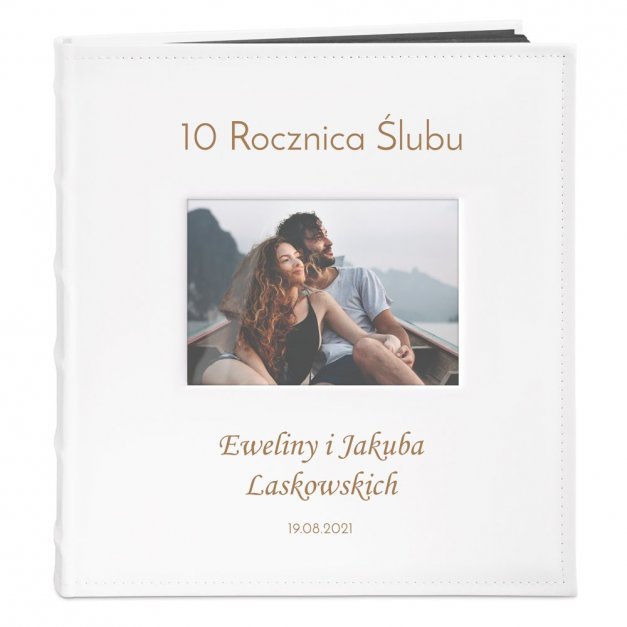 Album na zdjęcia z okienkiem i nadrukiem dla pary na 10 rocznicę ślubu