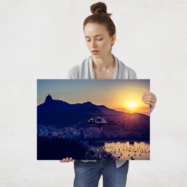 Plakat metalowy helikopter nad miastem L