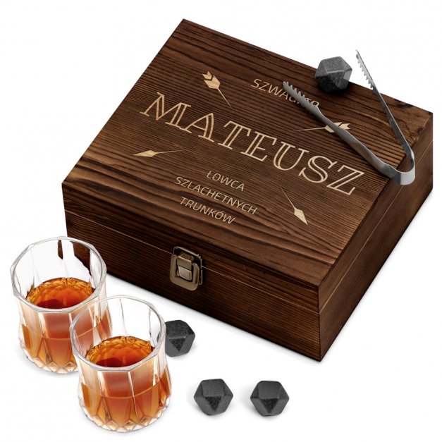 Kamienie do whisky kostki ze szklankami w drewnianym pudełku z grawerem dla szwagra na imieniny