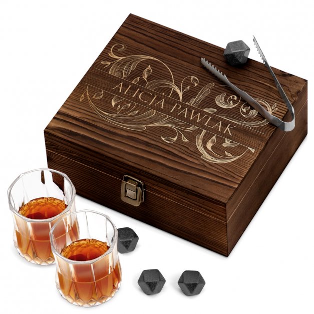 Kamienie do whisky kostki ze szklankami w drewnianym pudełku z grawerem dla niej