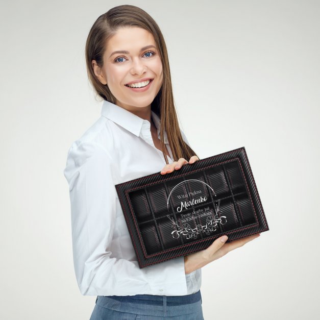 Szkatułka karbonowa kuferek na zegarki z grawerem dla niej na Dzień Kobiet imieniny