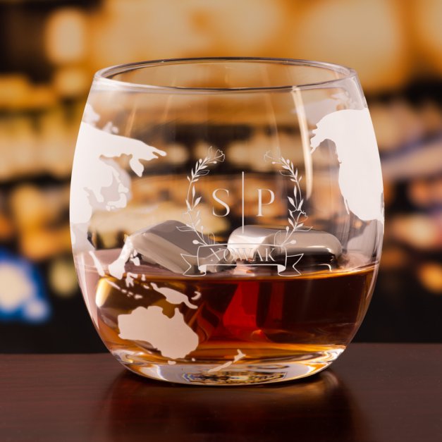 Zestaw do whisky karafka globus statek z 2 szklankami z grawerem inicjały nazwisko dla pary