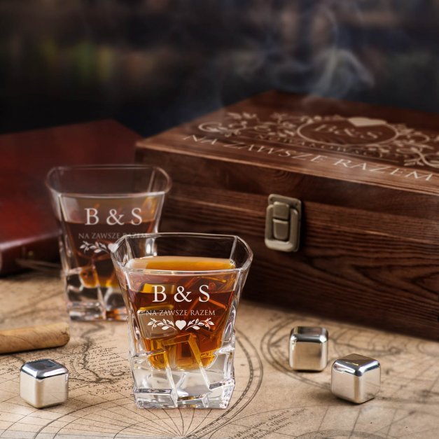 Kamienie kostki do whisky ze szklankami zestaw z grawerem dla pary na ślub rocznicę