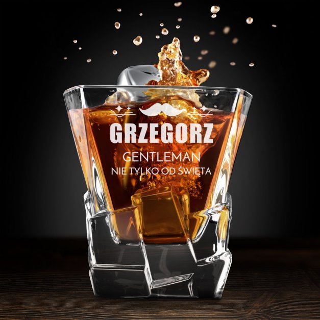 Kamienie kostki do whisky ze szklankami zestaw z grawerem dla gentlemana na święta
