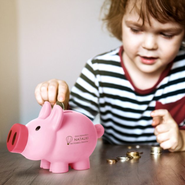 Skarbonka świnka różowa z grawerem dla dziewczynki małej podróżniczki