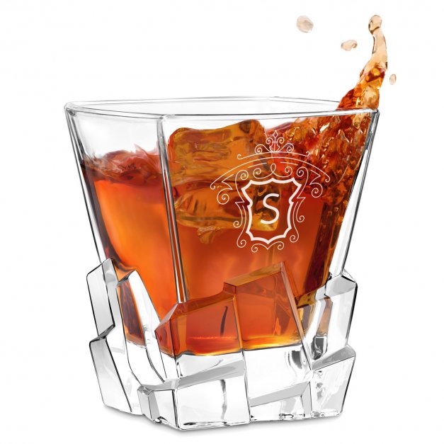 Szklanka do whisky z grawerowanym inicjałem dla gentlemana
