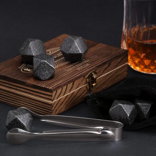 Kamienie do whisky kostki w drewnianym opakowaniu z grawerem dla taty na Dzień Ojca