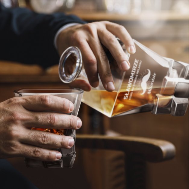 Karafka Ice Blink i 6 szklanek z grawerem dla emeryta gentlemana na imieniny