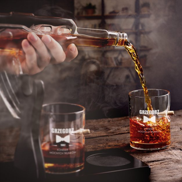 Karafka karabin 4 szklanki zestaw z grawerem dla konesera whisky na urodziny
