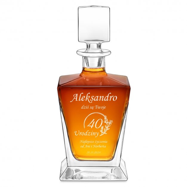 Karafka do whisky pyramid z grawerem dla niej na 40 urodziny