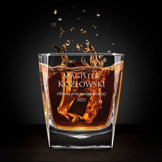 Karafka do whisky pyramid z 6 szklankami capitol i grawerem dla magistra