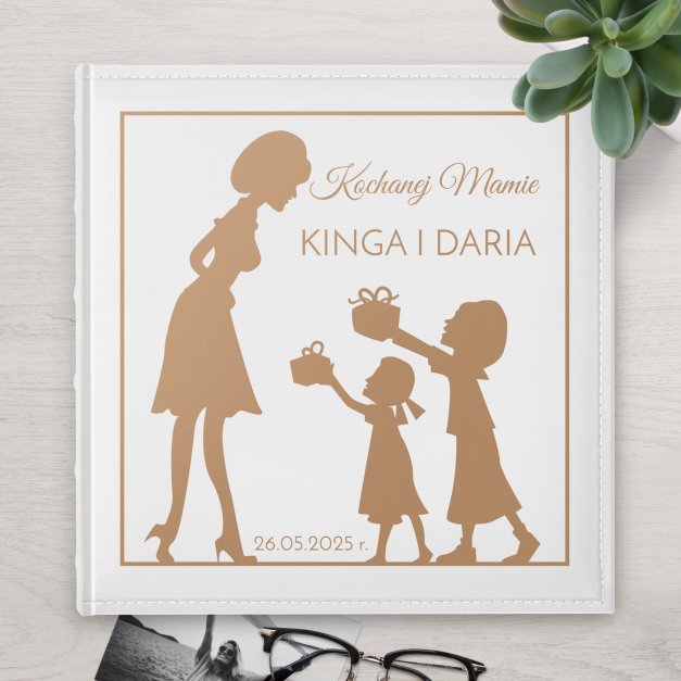 Duży album na zdjęcia z nadrukiem dla mamy na Dzień Matki