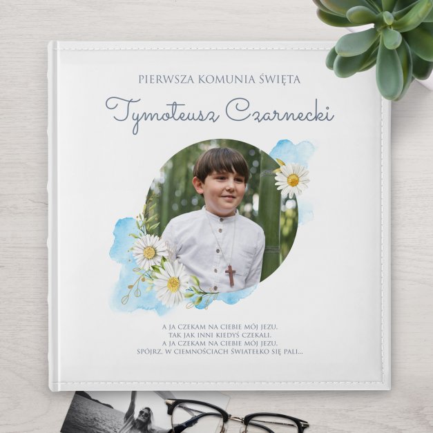 Duży album na zdjęcia z Twoim zdjęciem dla chłopca na komunię