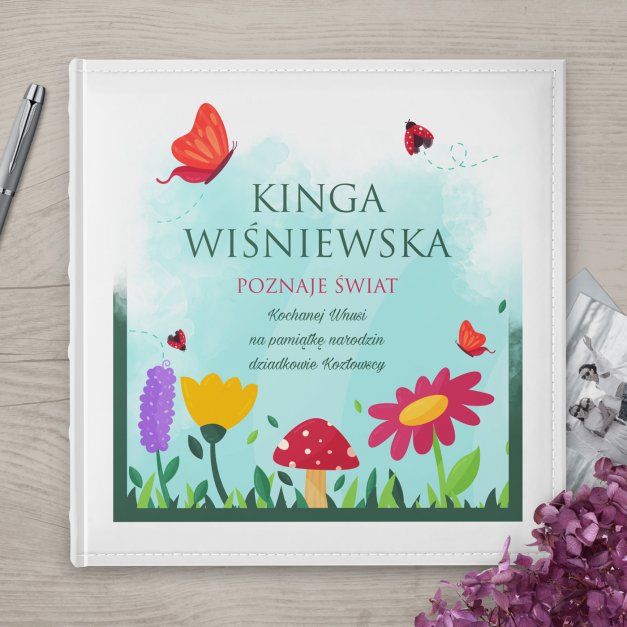 Duży album na zdjęcia z nadrukiem dla dziewczynki z okazji narodzin