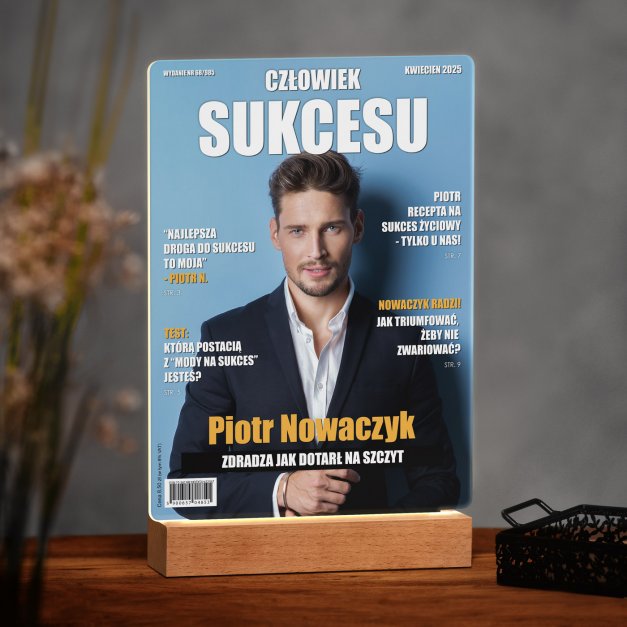 Lampka ramka XL z wydrukiem Człowiek Sukcesu na szkle akrylowym i podświetleniem LED dla niego z okazji awansu w pracy