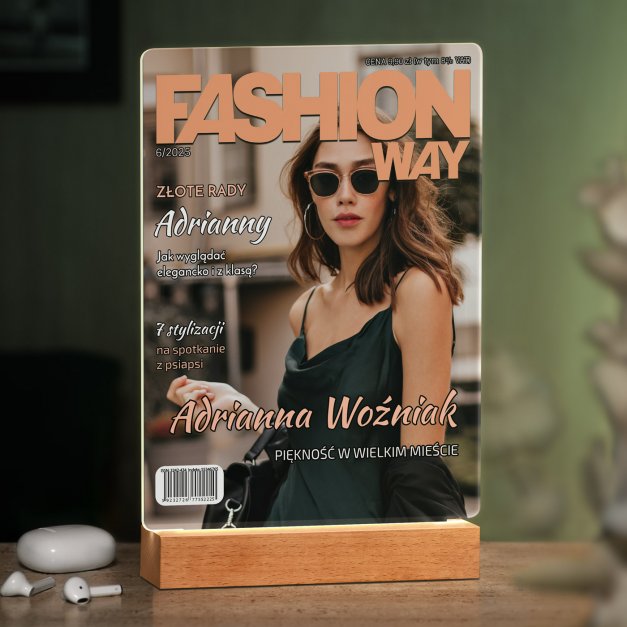 Lampka ramka XL z wydrukiem Fashion Way na szkle akrylowym i podświetleniem LED dla przyjaciółki