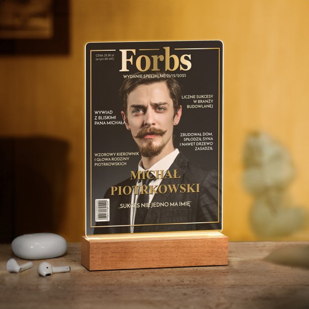 Lampka ramka L z wydrukiem Forbs na szkle akrylowym i podświetleniem LED dla niego z okazji awansu w pracy