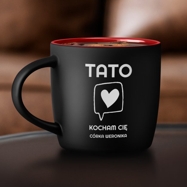 Kubek ceramiczny czarny środek czerwony z grawerem dla taty