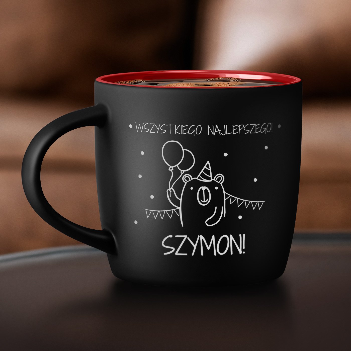 Kubek ceramiczny czarny rodek czerwony z grawerem dla niego chopca na imieniny urodziny