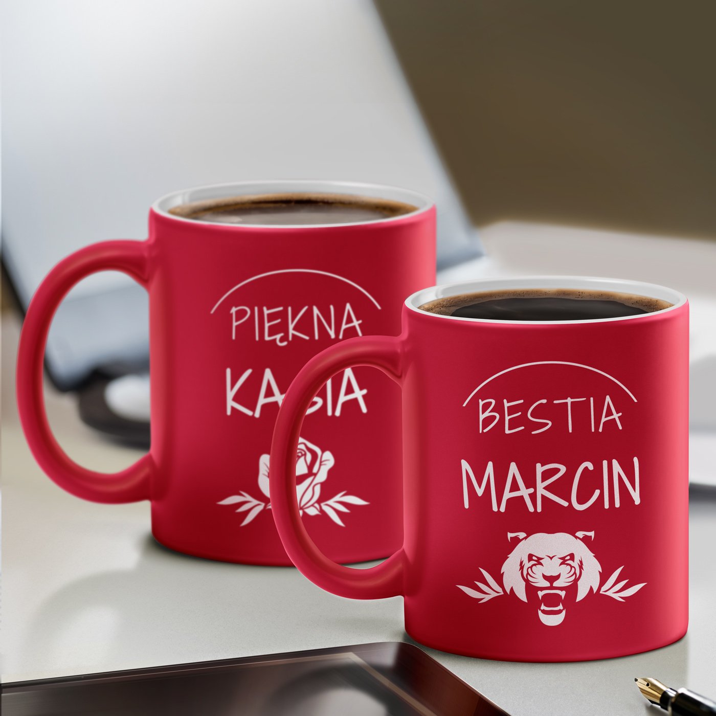 Kubki ceramiczne czerwone z biaym rodkiem x2 z grawerem dla pary na lub rocznic parapetwk wita