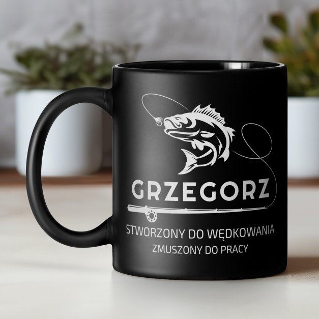 Kubek ceramiczny czarny matowy z grawerem dla wędkarza na imieniny