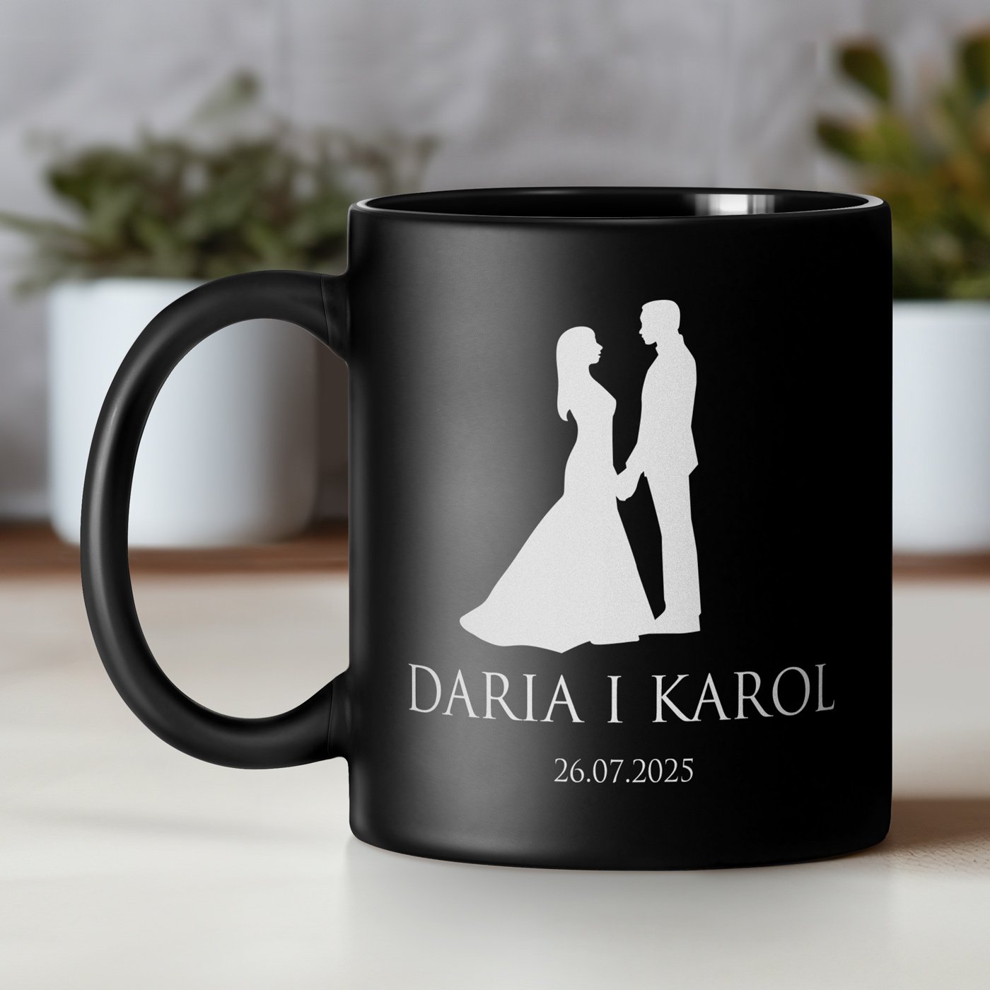 Kubek ceramiczny czarny matowy z grawerem dla pary na lub rocznic