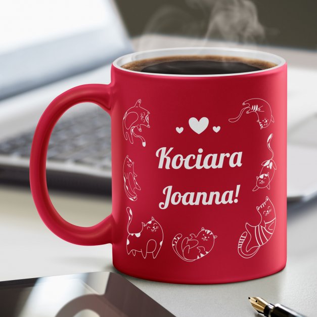 Kubek ceramiczny czerwony z białym środkiem z grawerem dla kociary na imieniny