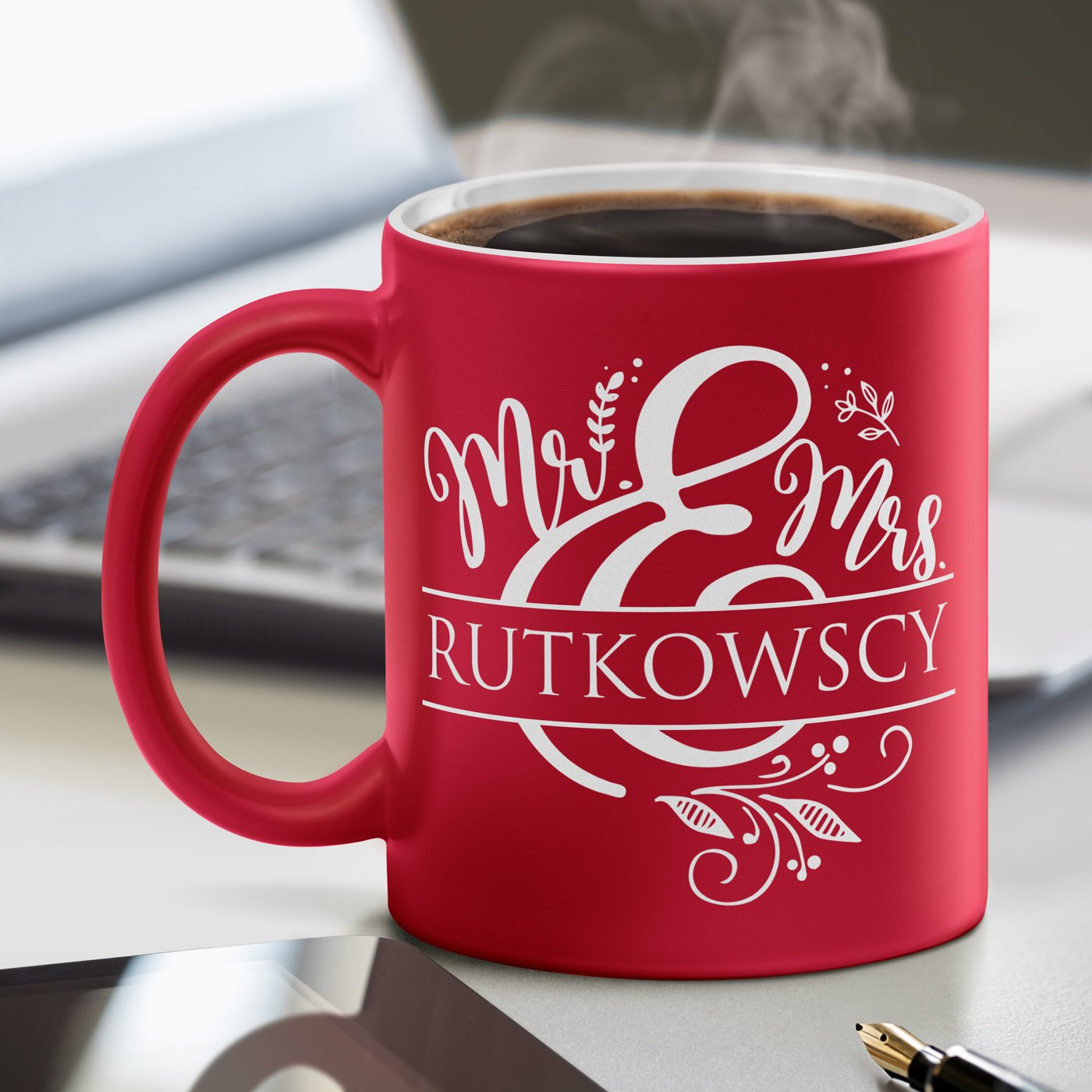 Kubek ceramiczny czerwony z biaym rodkiem z grawerem dla pary na lub rocznic parapetwk