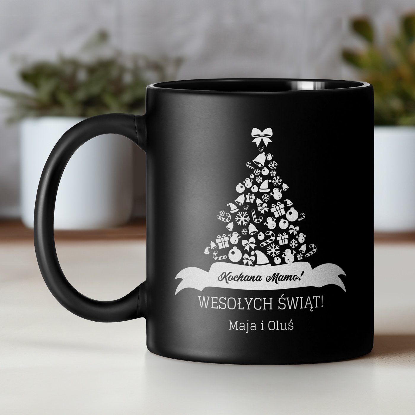 Kubek ceramiczny czarny matowy z grawerem dla mamy na wita