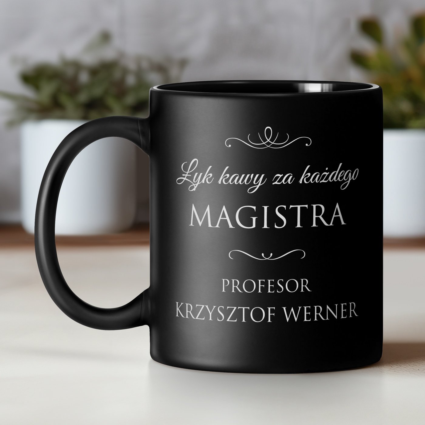 Kubek ceramiczny czarny matowy z grawerem dla promotora nauczyciela