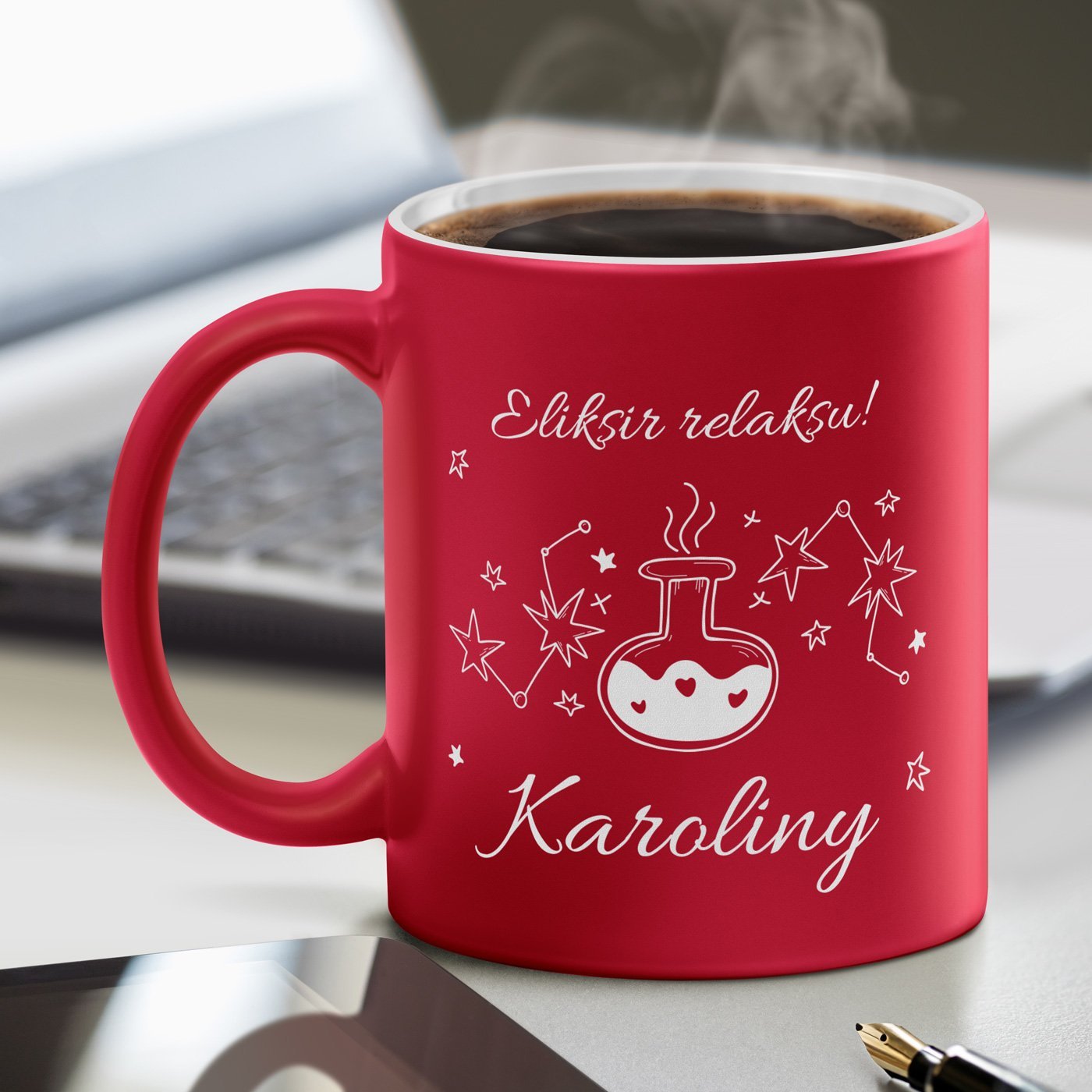 Kubek ceramiczny czerwony z biaym rodkiem z grawerem dla niej na imieniny