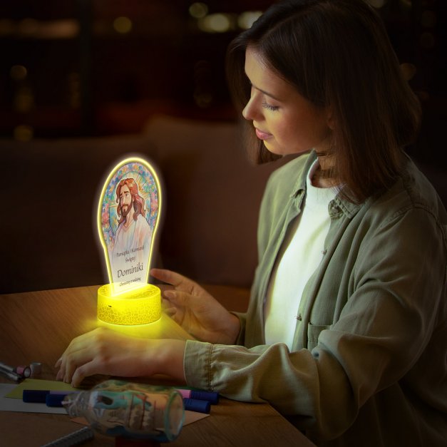 Lampka LED L z nadrukiem na szkle akrylowym dla dziewczynki na komunię