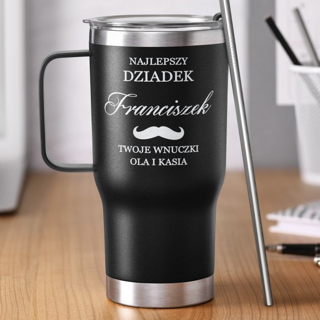 Czarny kubek termiczny z uchem i własnym grawerem dla dziadka na imieniny Dzień Dziadka
