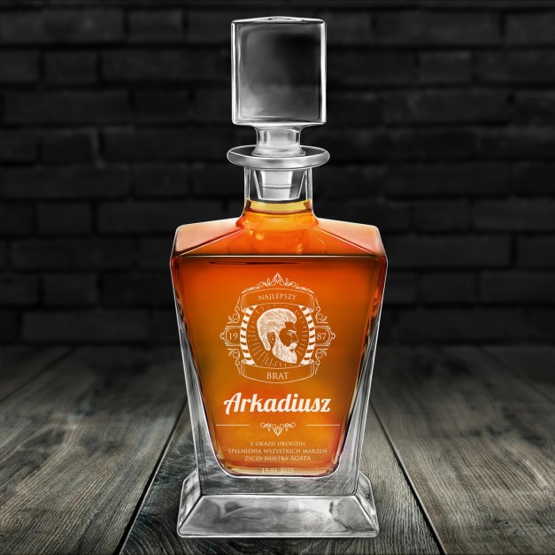Karafka do whisky pyramid z grawerem dla brata na urodziny