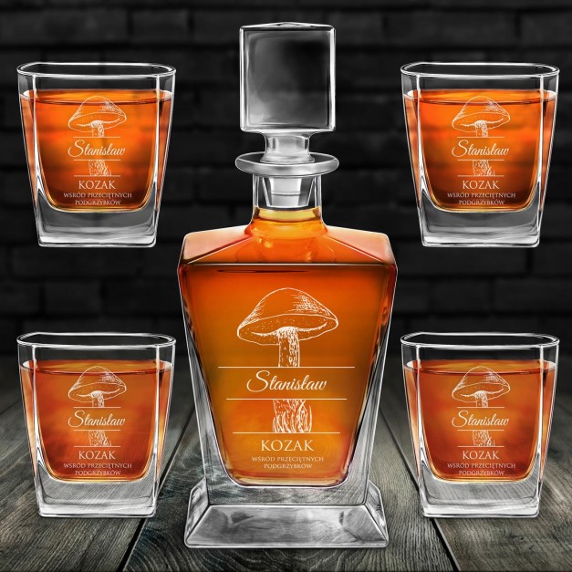 Karafka do whisky pyramid z 4 szklankami capitol i grawerem dla grzybiarza na imieniny