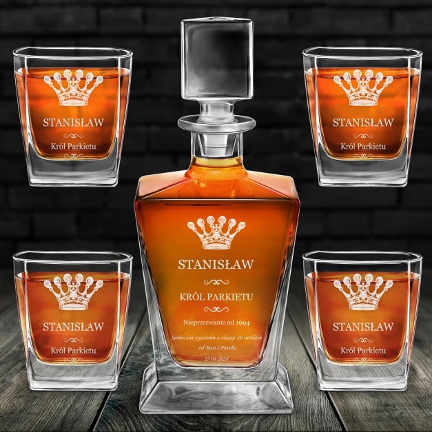 Karafka do whisky pyramid z 4 szklankami capitol i grawerem dla tancerza na urodziny