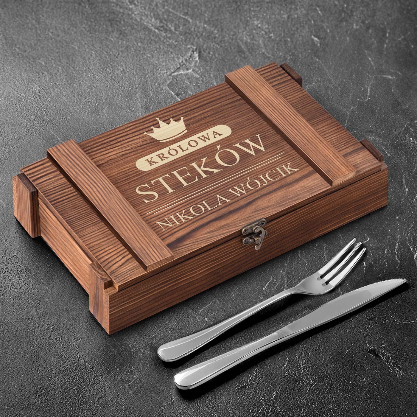 Zestaw sztucw dla 6 osb w drewnianej skrzynce dla niej na urodziny
