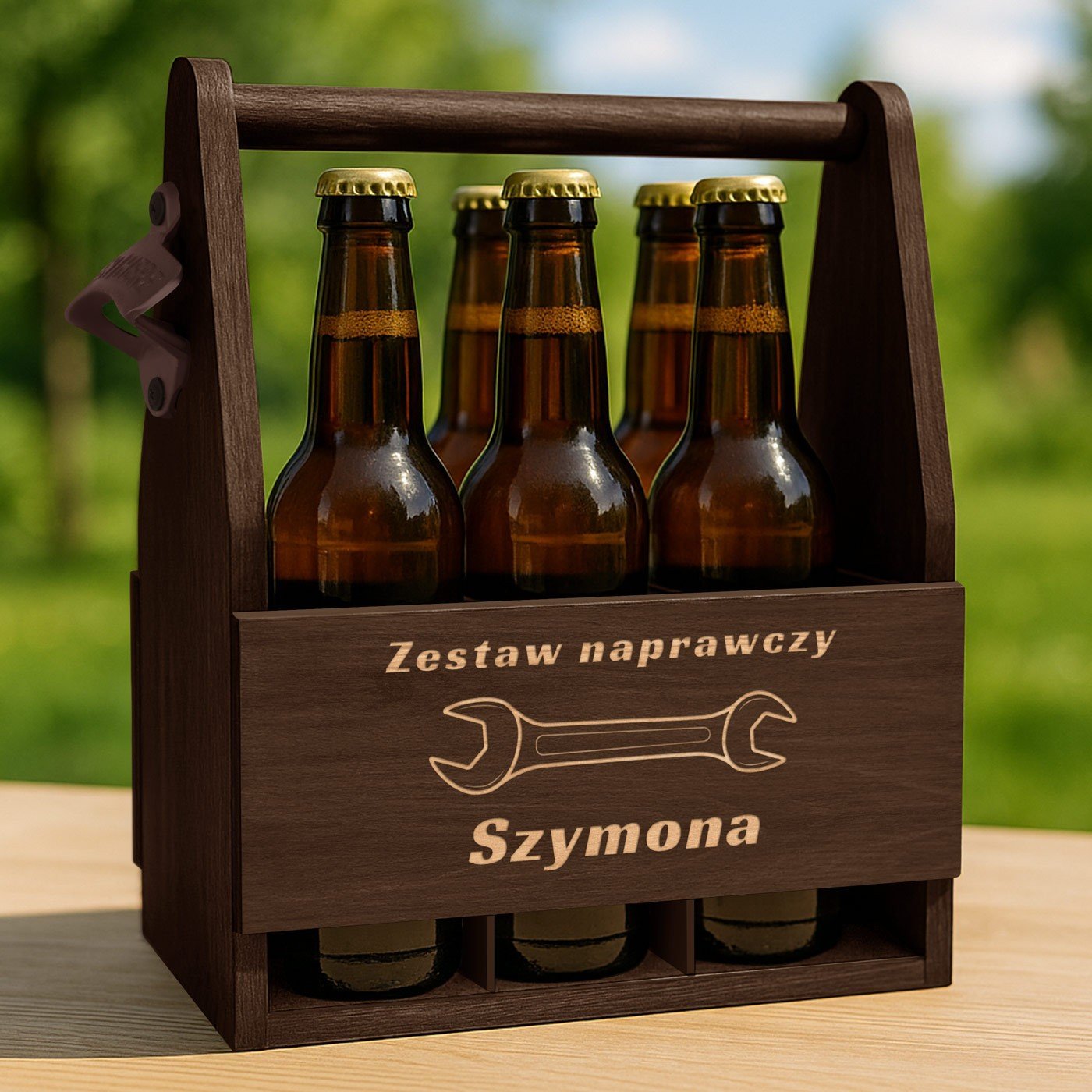 Nosido drewniane na piwo z otwieraczem i grawerem dla majsterkowicza inyniera mechanika
