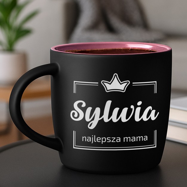 Kubek ceramiczny czarny środek różowy z grawerem na dzień mamy