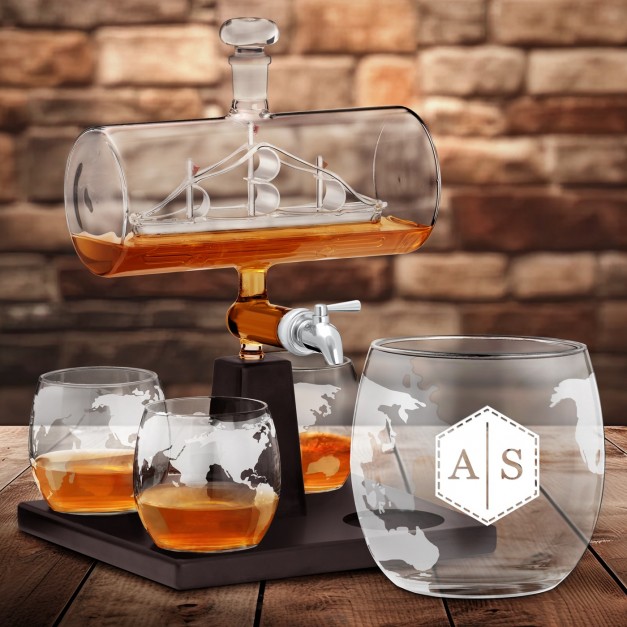 Zestaw do whisky karafka statek szklanki x4 grawer inicjały