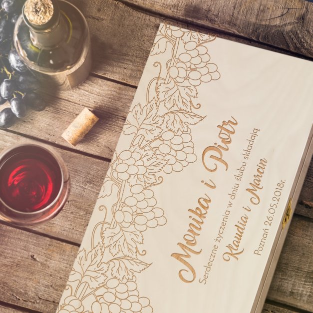 Skrzynka jasna XL na wino z grawerem dla pary na ślub