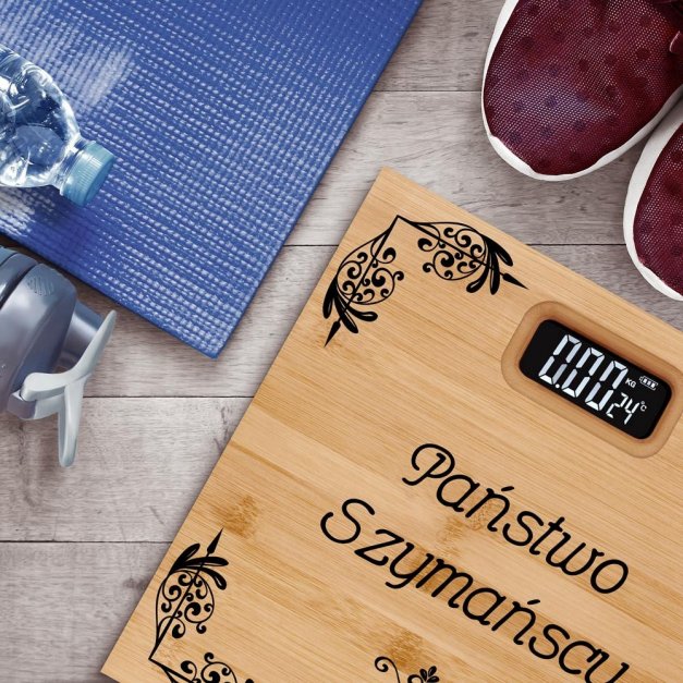 Waga bambusowa łazienkowa z nadrukiem dla pary na ślub rocznicę parapetówkę