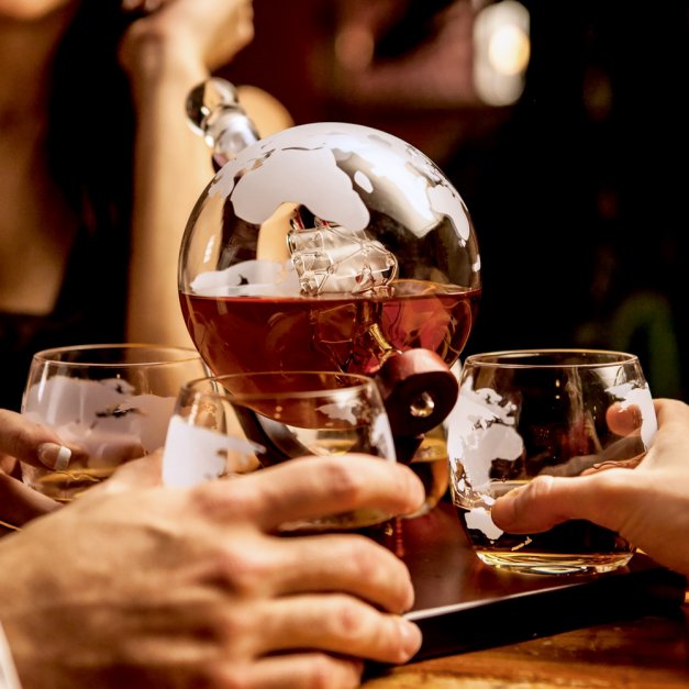 Karafka szklana ze statkiem do whisky z 4 szklankami zestaw z grawerem nazwisko inicjał dla niej niego pary