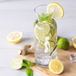 Karafka szklana na wodę z grawerem dla niej dla fitnesski dla sportowca