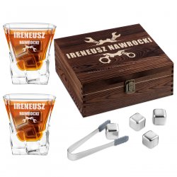 Kamienie kostki do whisky ze szklankami zestaw z grawerem dla majsterkowicza na urodziny