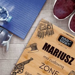 Waga bambusowa łazienkowa z nadrukiem dla męża