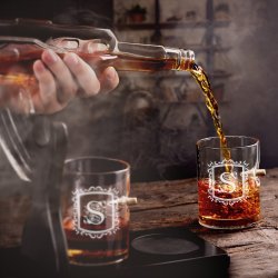 Karafka karabin 4 szklanki zestaw z grawerem inicjał dla niej i dla niego