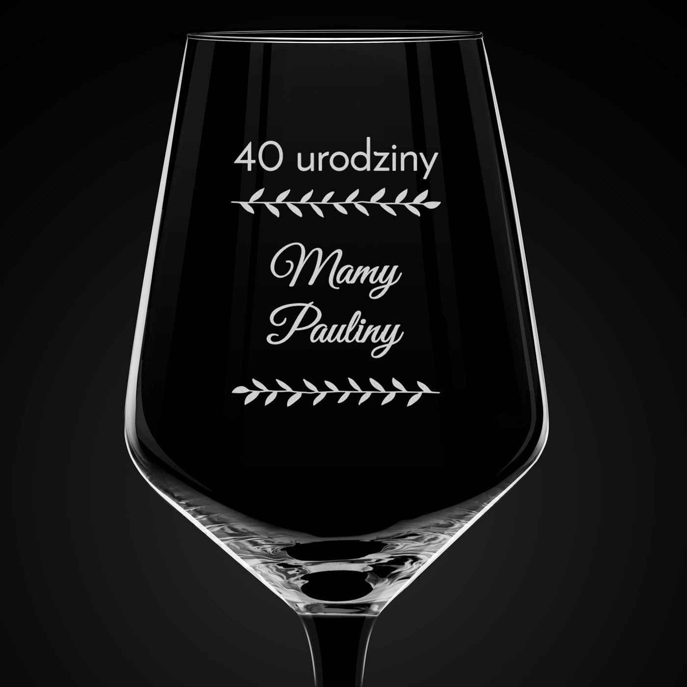 Kieliszek rubin z czarną nóżką z grawerem dla mamy na 40 urodziny