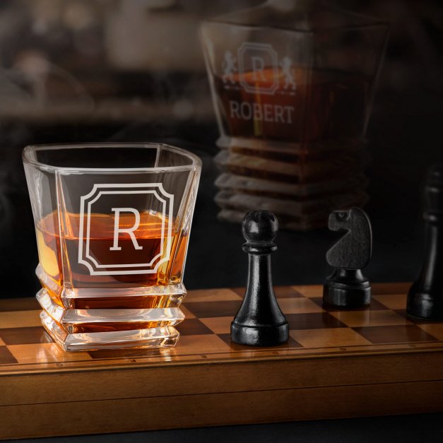 Szklanki geometric zestaw x6 z grawerowanym inicjałem dla konesera whisky