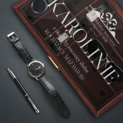 Szkatułka brązowa na zegarki i okulary z grawerem dla żony na 15 rocznicę ślubu